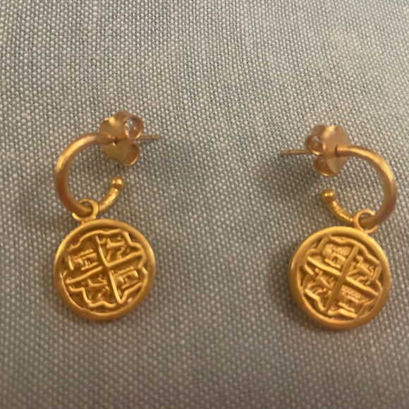 Julie Vos Earrings - Picture 2 of 3